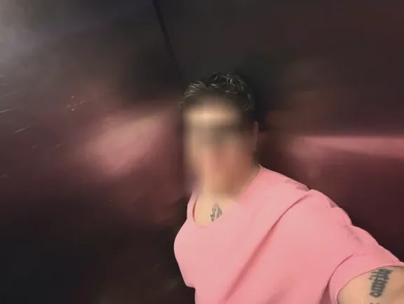 Amanda, 40