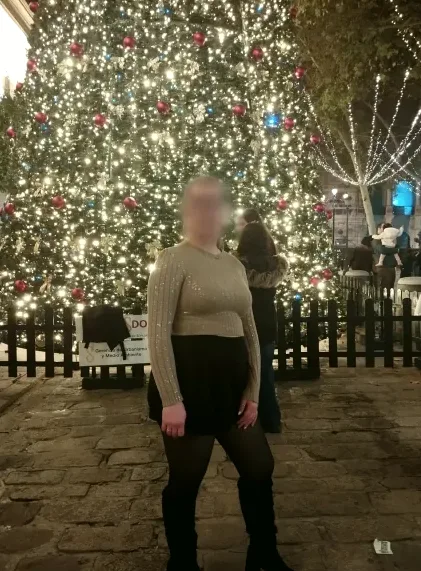 Aurora, 23