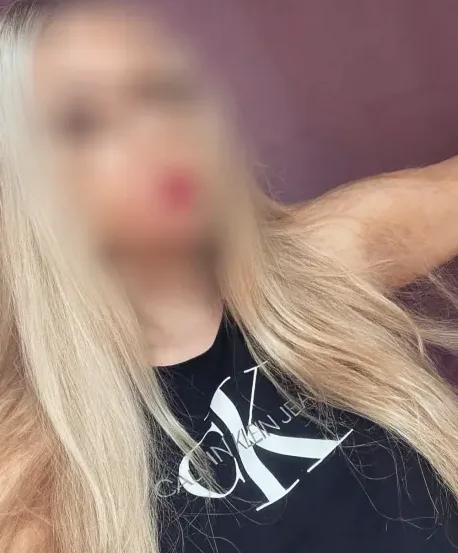 Merja, 24